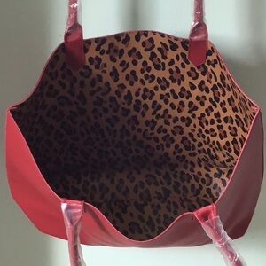 New Bloomingdale's Chic Red Tote